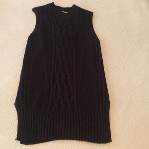 She + Sky Black Tunic Sweater